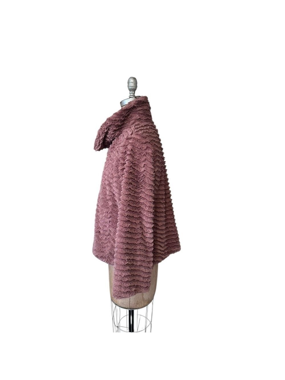 Patagonia Women’s Pelage Faux Fur Pink Mauve Full Zip Asymmetrical Size S EUC - Picture 4 of 8